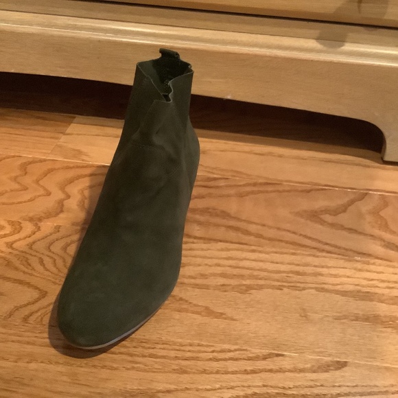 Steve Madden Booties - Picture 2 of 4